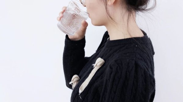 上阳网 尿路结石让人“生不如死”？日常做好4件事，或许能有效预防